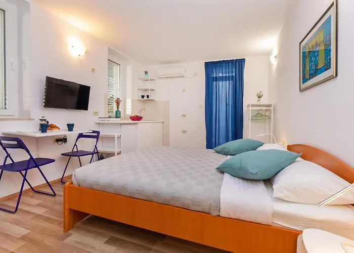 Studio typu deluxe s manželskou postelí velikosti king